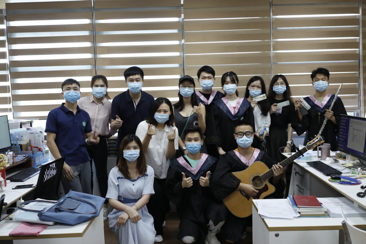 母校:离校前,我们好想再给您唱首歌——教育学院(师范学院)音乐系毕业生离校之际以歌声感恩母校-东莞理工学院教育学院(师范学院)